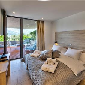 2 x 3 Bedroom Villas with Sea Views and Pools on Korcula Island, Sleeps 6 